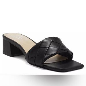 VINCE CAMUTO Semtera Sandals